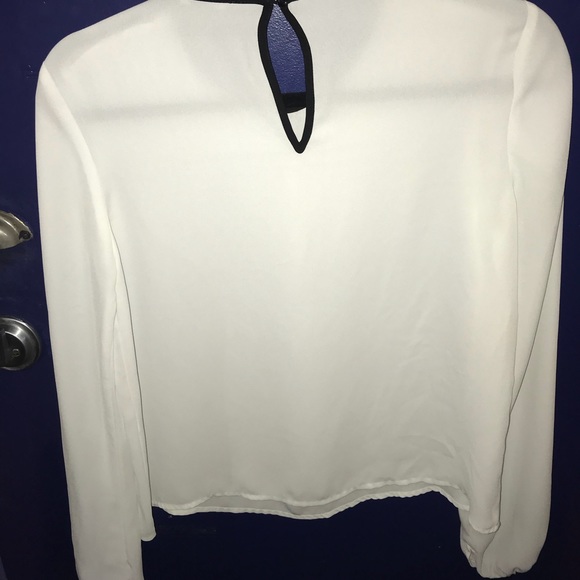 Forever 21 White Flowy Shirt - Picture 2 of 3